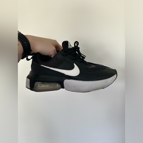 Nike Air Max Verona Women's Shoe- Black Anthracite - Picture 4 of 11